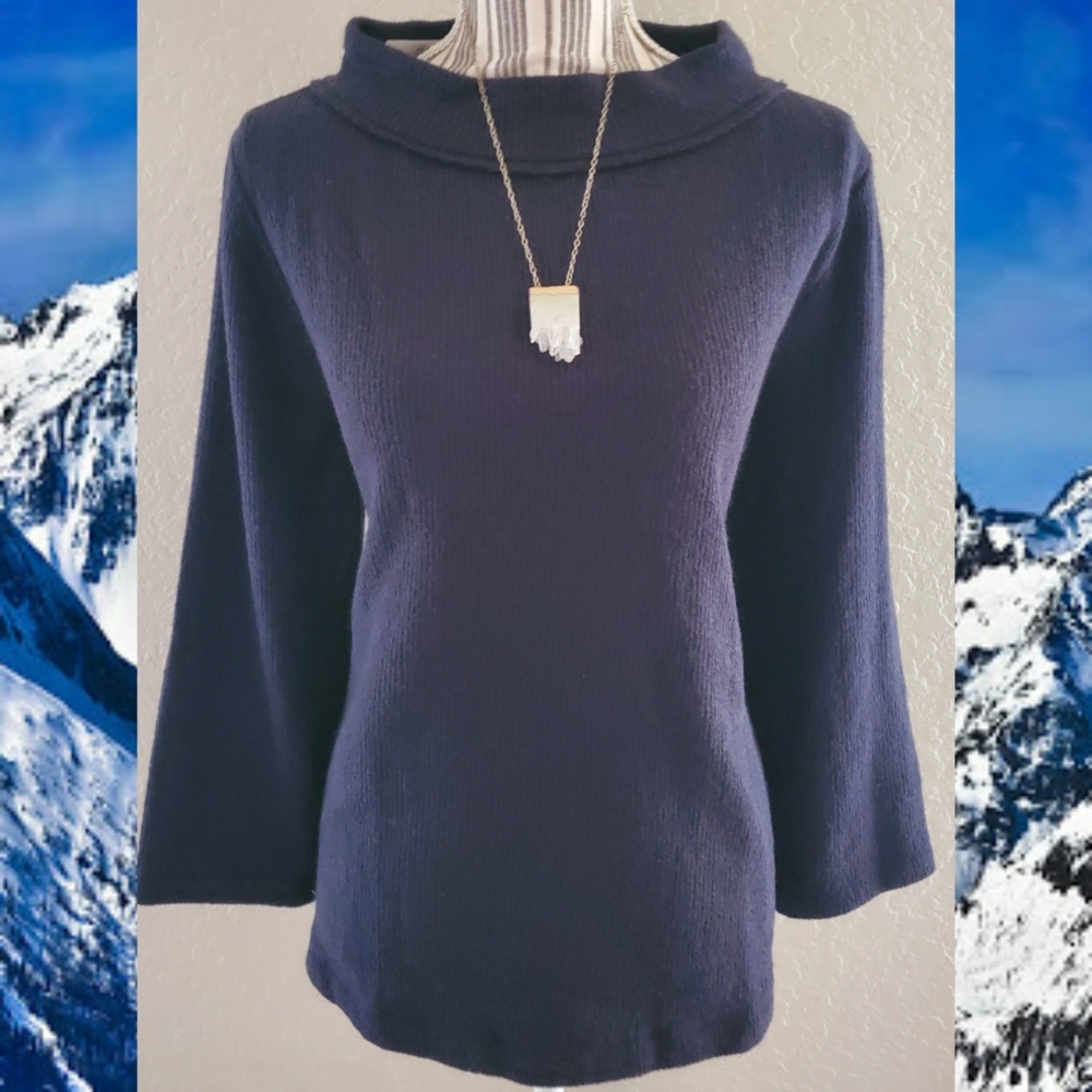 Navy blue bell sleeved Audrey neck sweater
